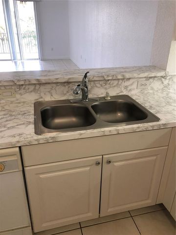 10710 NW 66th St 210, Doral, FL 33178