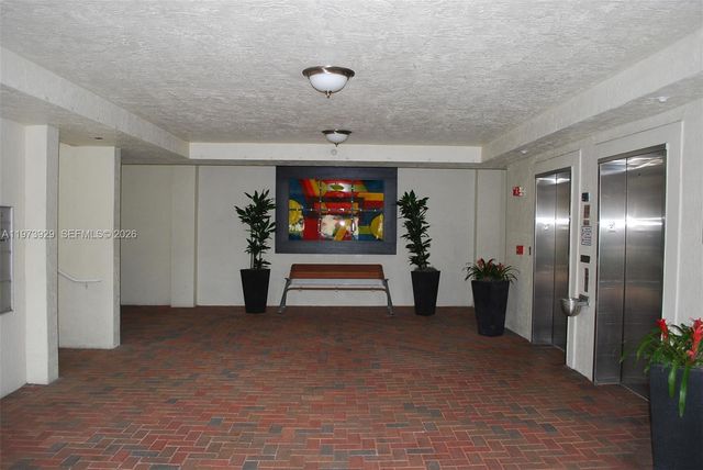 10710 NW 66th St 210, Doral, FL 33178