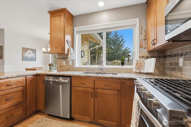 26931 150th Place SE, Kent, WA 98042