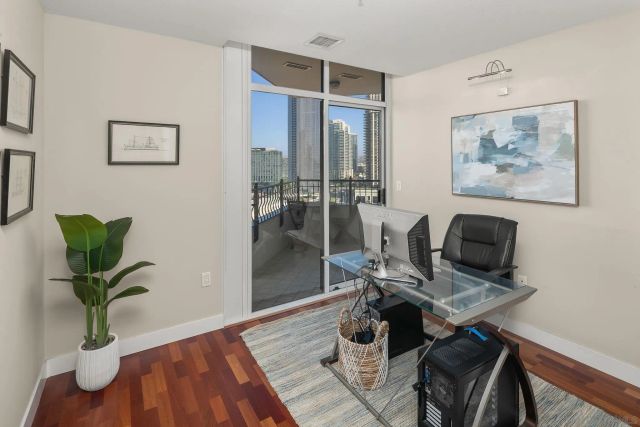 700 W Harbor 1506, San Diego, CA 92101