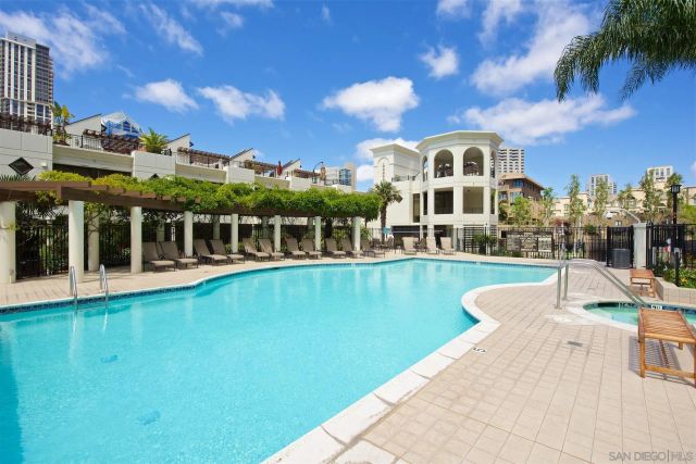 700 W Harbor 1506, San Diego, CA 92101