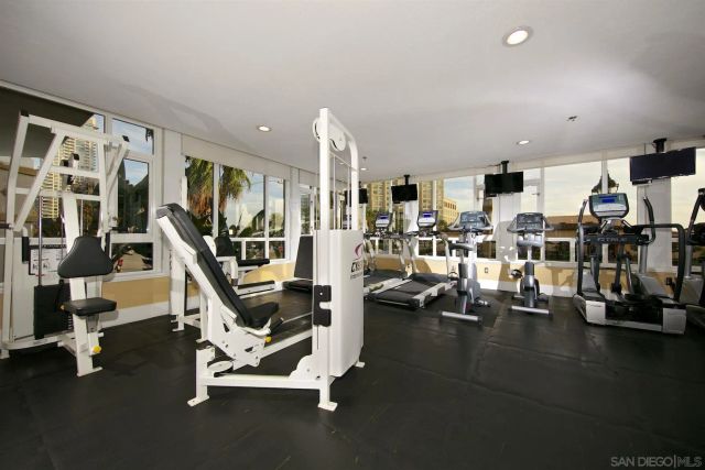 700 W Harbor 1506, San Diego, CA 92101