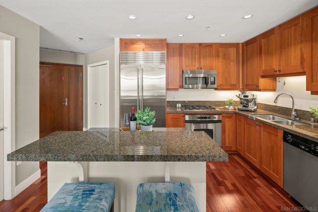 700 W Harbor 1506, San Diego, CA 92101