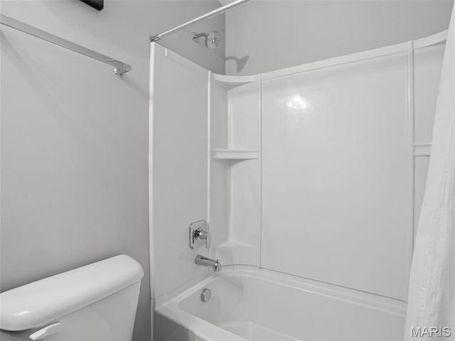 5150 Greensfelder Valley Court, Eureka, MO 63025