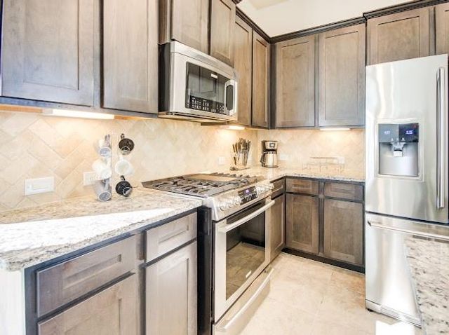 1646 Ryon Falls Drive, Richmond, TX 77469
