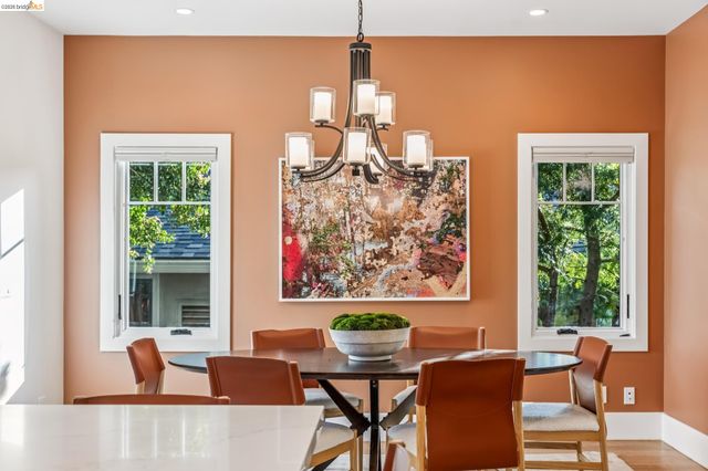 1858 San Lorenzo Ave, Berkeley, CA 94707