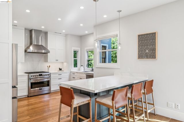 1858 San Lorenzo Ave, Berkeley, CA 94707