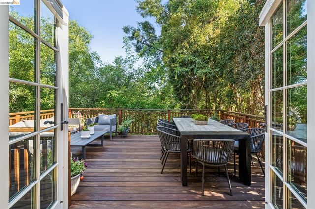 1858 San Lorenzo Ave, Berkeley, CA 94707