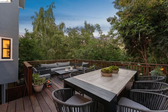 1858 San Lorenzo Ave, Berkeley, CA 94707