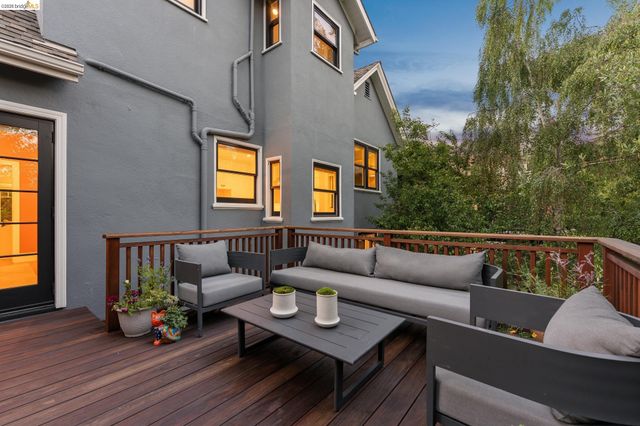 1858 San Lorenzo Ave, Berkeley, CA 94707