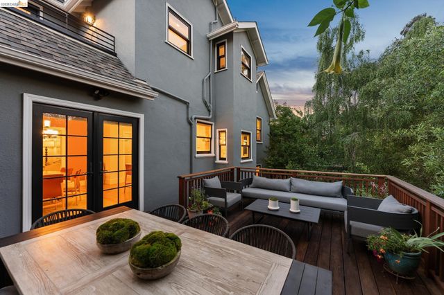 1858 San Lorenzo Ave, Berkeley, CA 94707