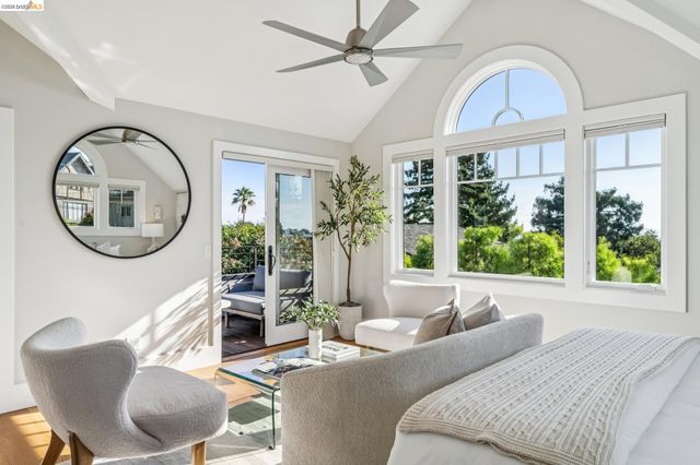 1858 San Lorenzo Ave, Berkeley, CA 94707