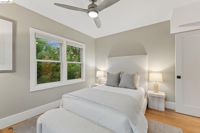 1858 San Lorenzo Ave, Berkeley, CA 94707