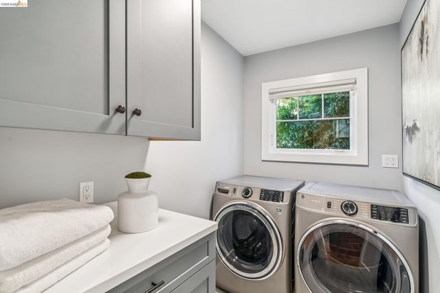 1858 San Lorenzo Ave, Berkeley, CA 94707