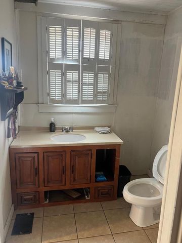 202 W Maple Avenue, Lancaster, KY 40444