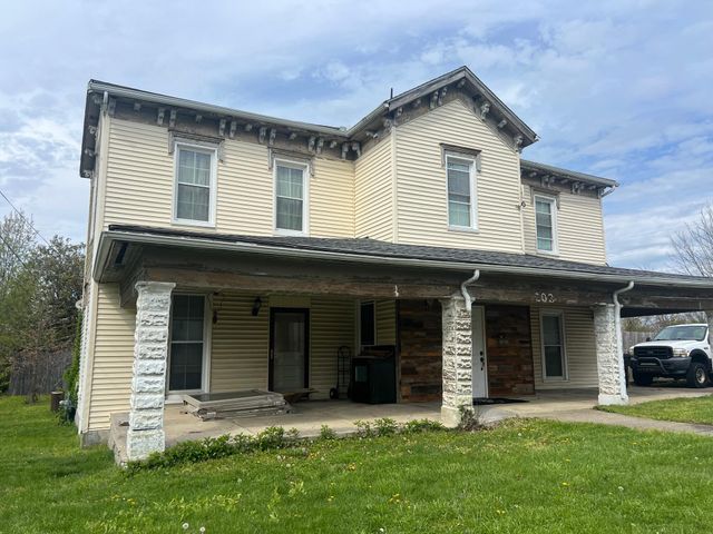202 W Maple Avenue, Lancaster, KY 40444