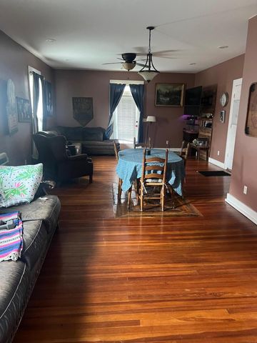 202 W Maple Avenue, Lancaster, KY 40444