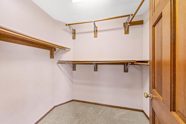 N58W24835 Cardinal COURT, Sussex, WI 53089