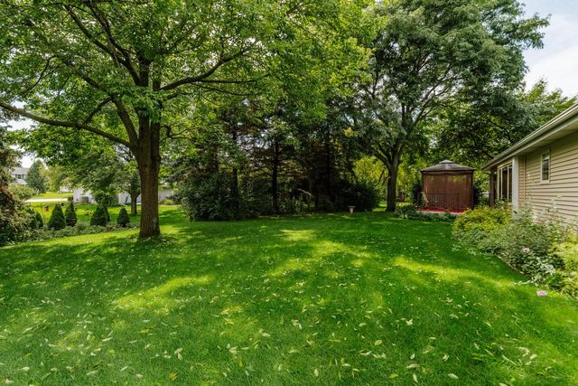 N58W24835 Cardinal COURT, Sussex, WI 53089