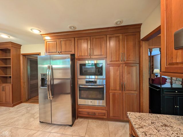 2316 W 66th Street, Indianapolis, IN 46260