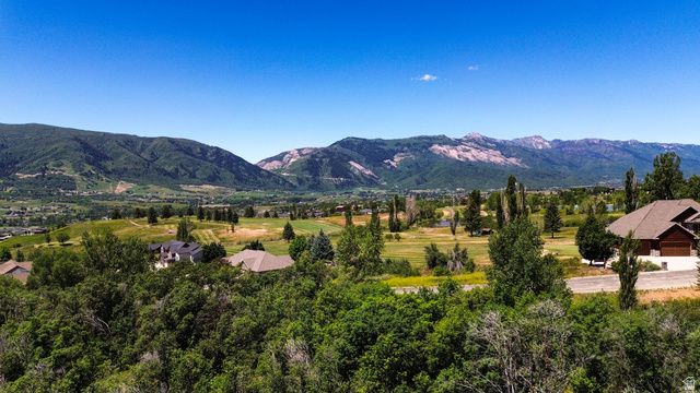 3573 N ELKVIEW DR, Eden, UT 84310