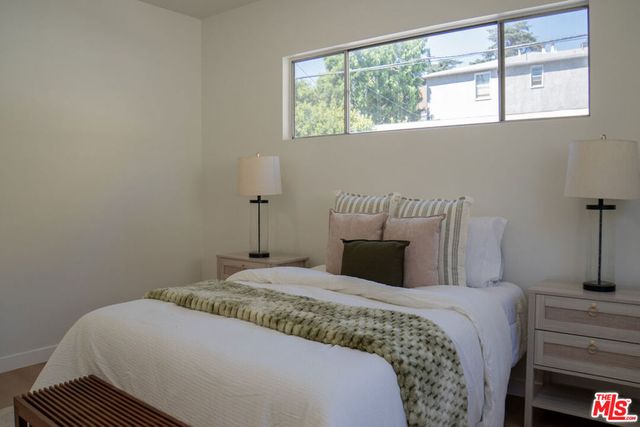 4579 Ambrose Avenue 8, Los Angeles, CA 90027