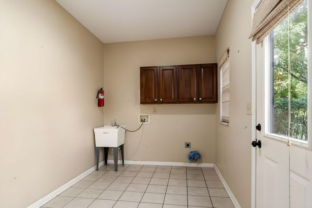 7033 Steeplebush Avenue, Westerville, OH 43082