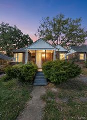 3217 Capehart Drive, Normandy, MO 63121