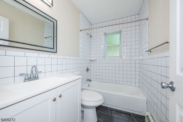 1301 Valley Rd A, Wayne Twp., NJ 07470