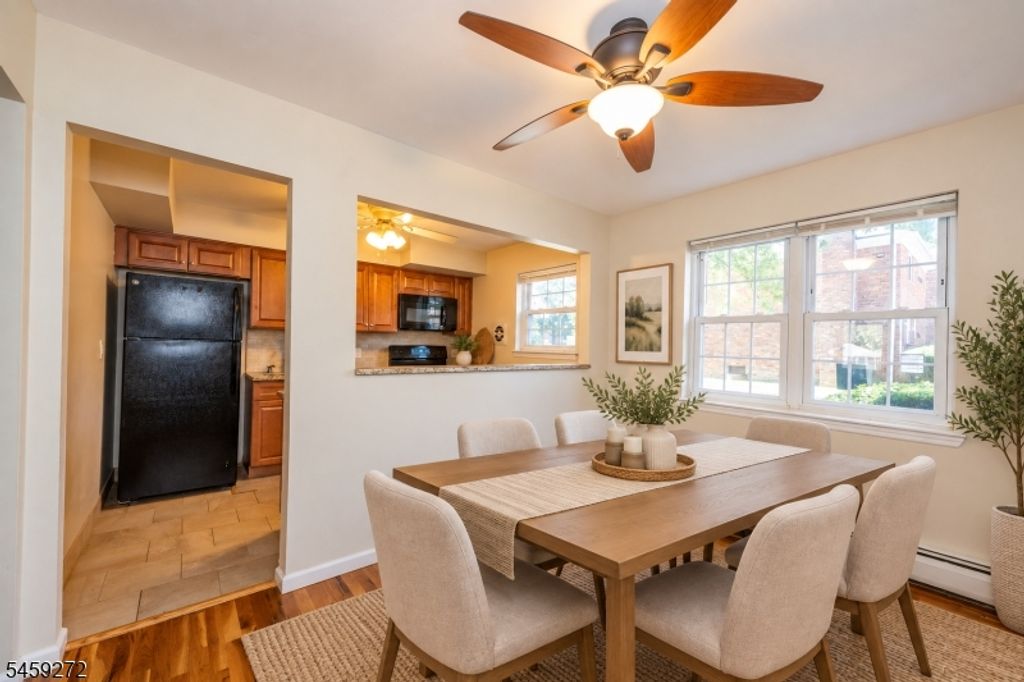1301 Valley Rd A, Wayne Twp., NJ 07470 — photo 2