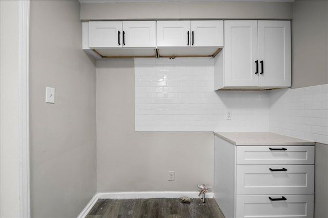 16283 Carlisle Street, Detroit, MI 48205