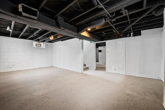 16283 Carlisle Street, Detroit, MI 48205