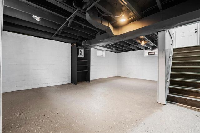 16283 Carlisle Street, Detroit, MI 48205