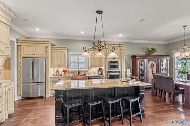 14318 Muirfield Drive, Athens, AL 35613