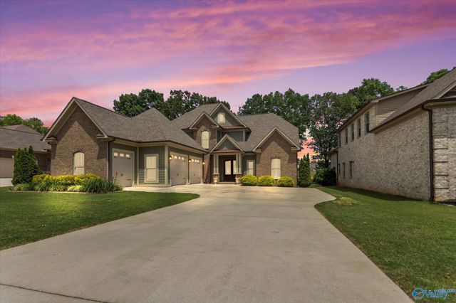 14318 Muirfield Drive, Athens, AL 35613