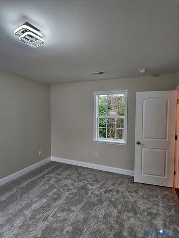 203 Lafayette Ave, Colonial Heights, VA 23834