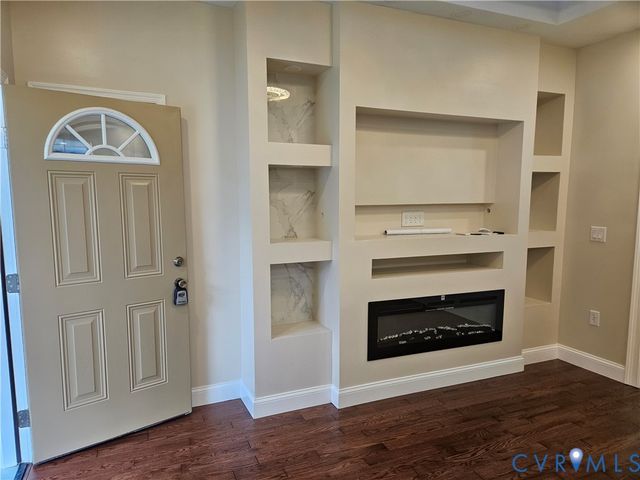 203 Lafayette Ave, Colonial Heights, VA 23834