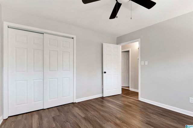 1724 KING CHARLES COURT, Alabaster, AL 35007