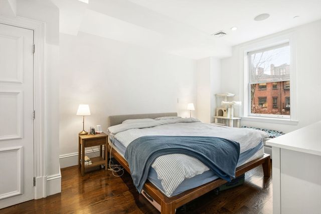 165 Newbury St 2, Boston, MA 02116