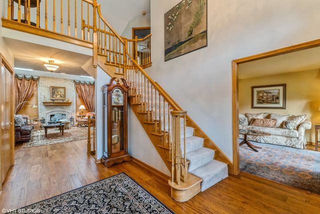 11136 Woodstock Drive, Orland Park, IL 60467