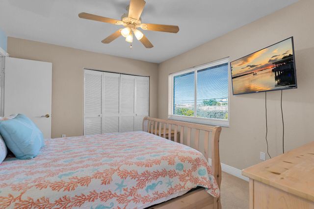 541 8th Street, Key Colony Beach, FL 33051