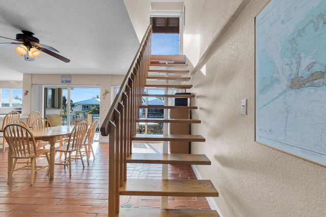 541 8th Street, Key Colony Beach, FL 33051