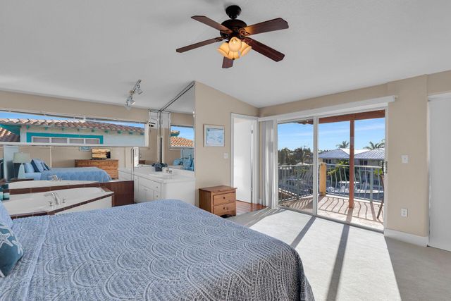 541 8th Street, Key Colony Beach, FL 33051