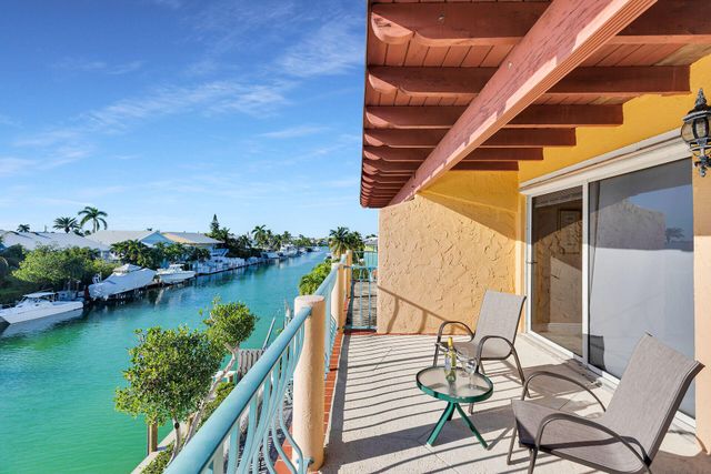 541 8th Street, Key Colony Beach, FL 33051