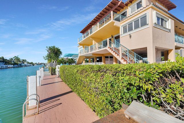 541 8th Street, Key Colony Beach, FL 33051