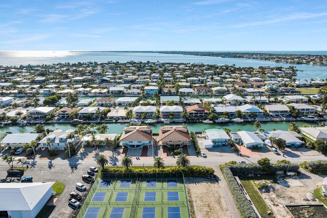 541 8th Street, Key Colony Beach, FL 33051