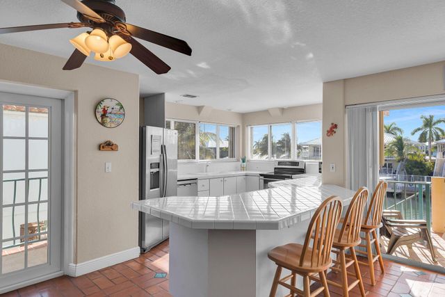 541 8th Street, Key Colony Beach, FL 33051