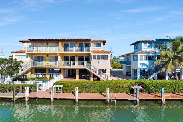 541 8th Street, Key Colony Beach, FL 33051