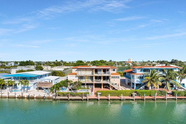 541 8th Street, Key Colony Beach, FL 33051