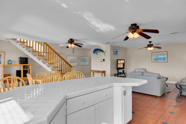 541 8th Street, Key Colony Beach, FL 33051